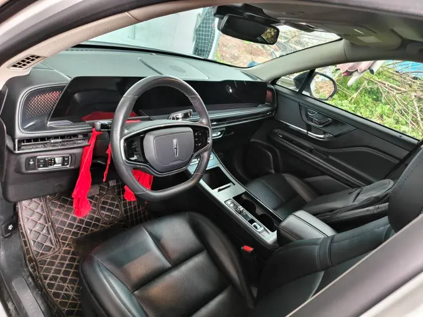 2024 Lincoln Corsair 2.0T 261HP L4 8AT,autocango,china used car exporter,china ev exporter,chinese used car exporter,chinese used ev exporter