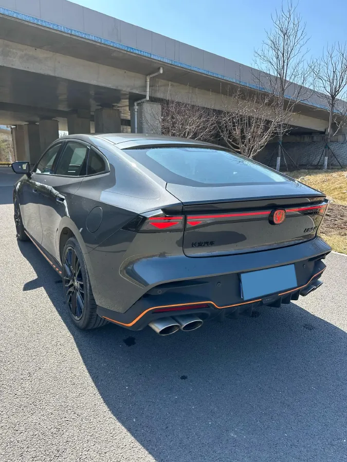 2025 ChangAn UNI-V 2.0T 245HP L4 8AT,autocango,china used car exporter,china ev exporter,chinese used car exporter,chinese used ev exporter