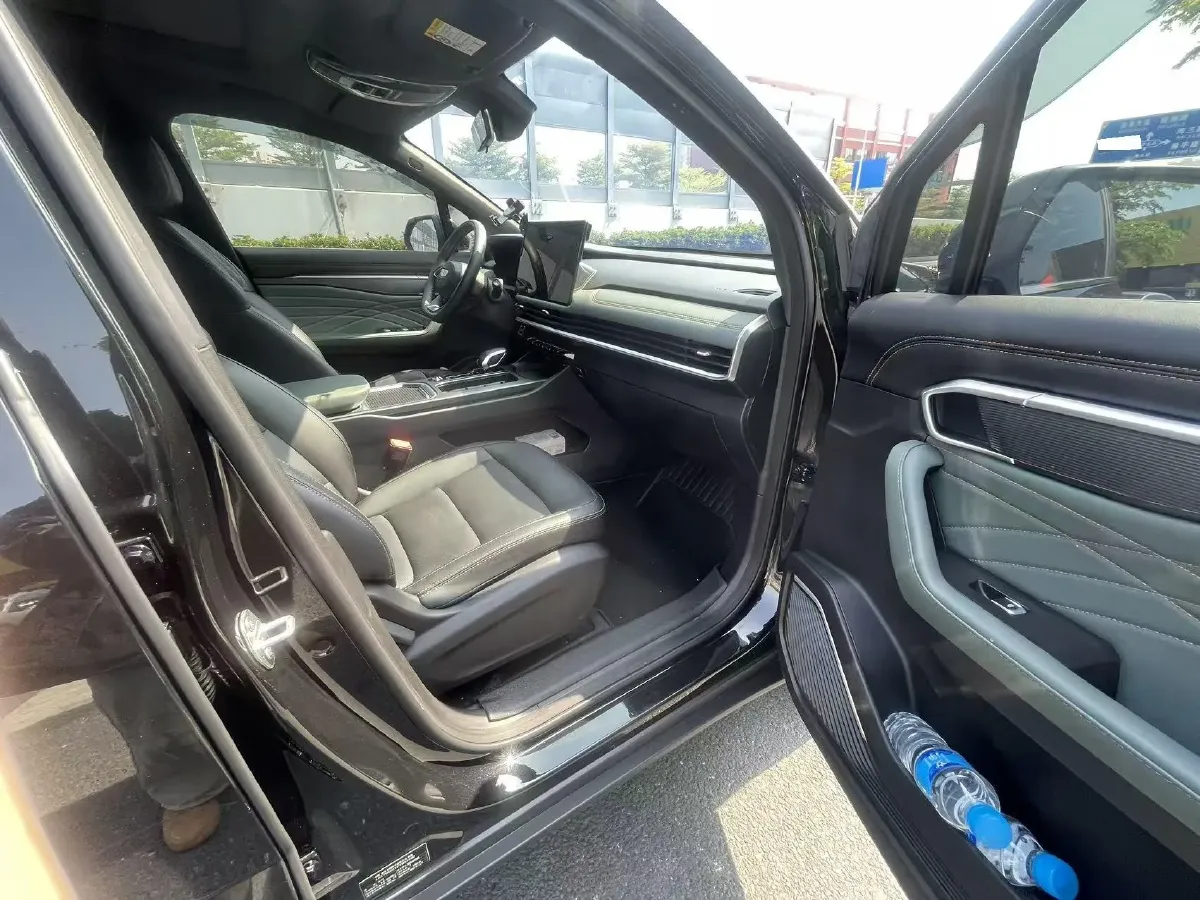 2023 Geely Okavango L 2.0T 218HP L4 7DCT,autocango,china used car exporter,china ev exporter,chinese used car exporter,chinese used ev exporter