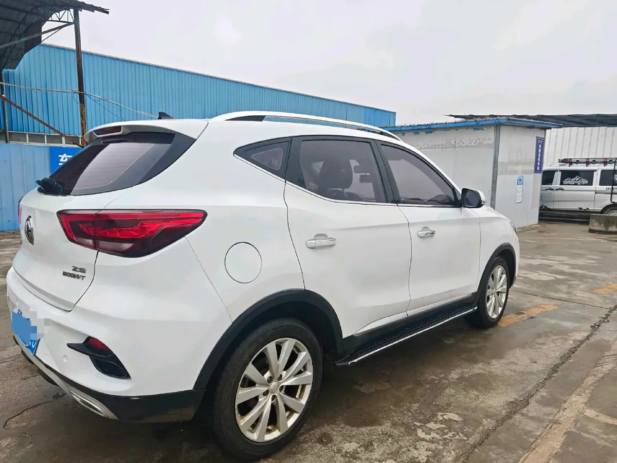2020 MG ZS 1.5L 120HP L4 5MT,autocango,china used car exporter,china ev exporter,chinese used car exporter,chinese used ev exporter