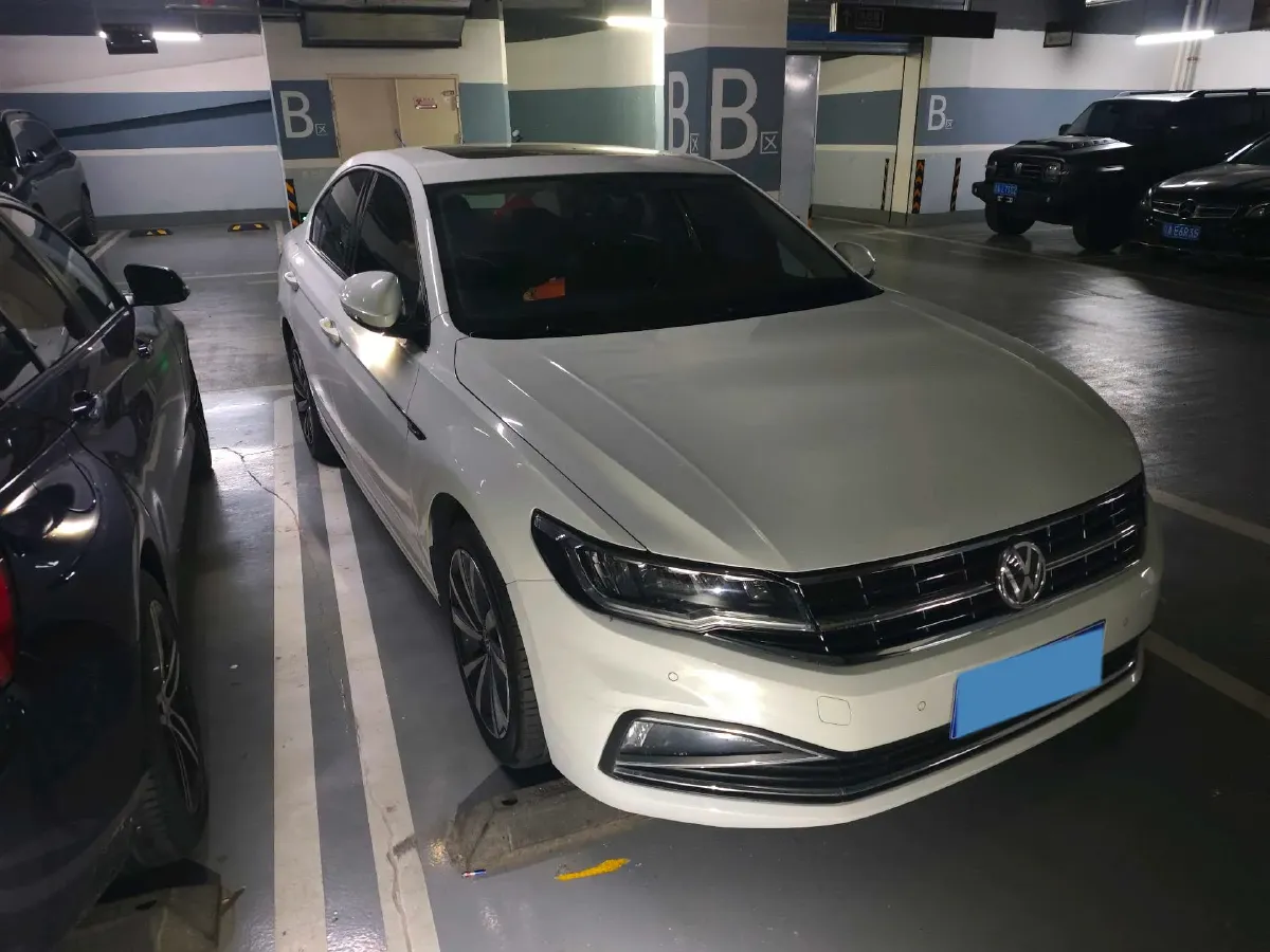 2019 Roewe RX5 MAX 2.0T 231HP L4 6DCT,autocango,china used car exporter,china ev exporter,chinese used car exporter,chinese used ev exporter