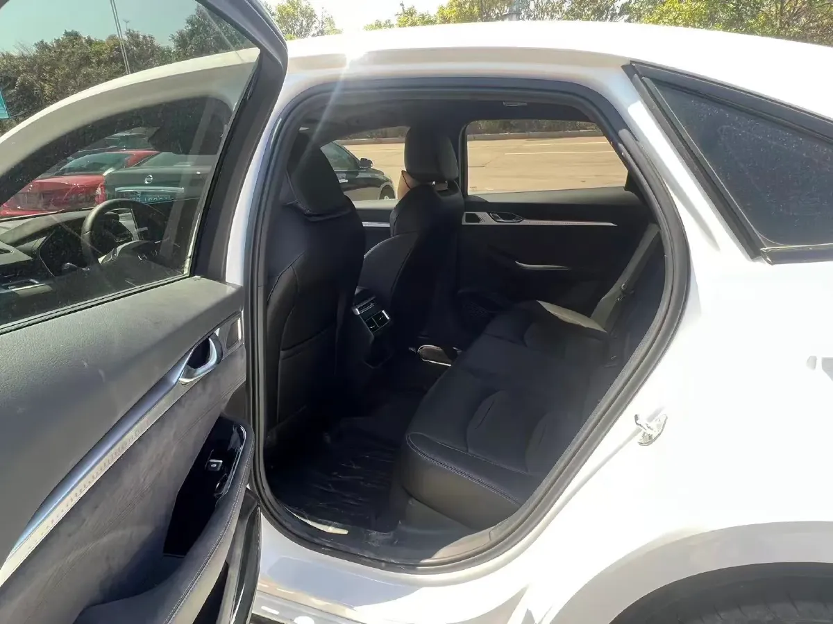 2024 Geely Preface 2.0T 190HP L4 7DCT,autocango,china used car exporter,china ev exporter,chinese used car exporter,chinese used ev exporter