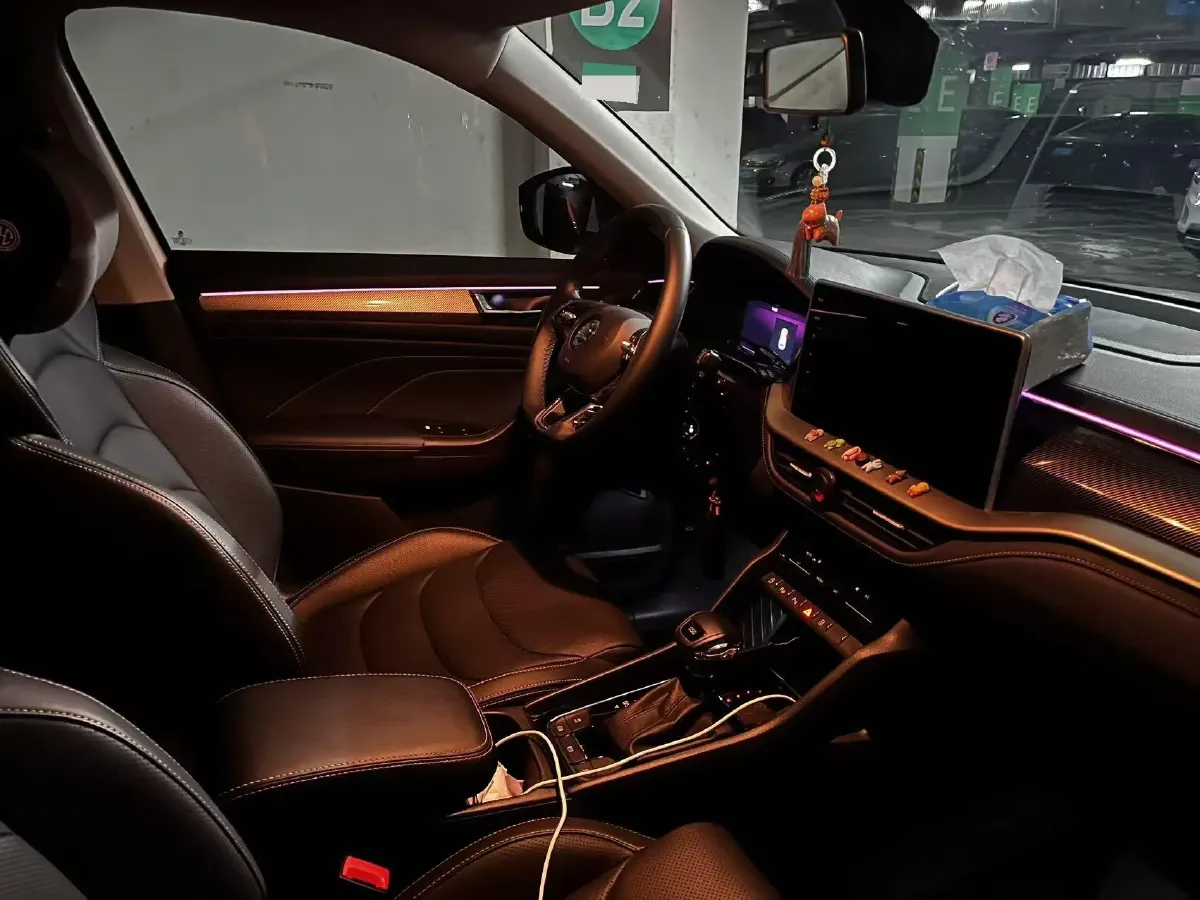 2022 Skoda Kodiak 2.0T 186HP L4 7DCT,autocango,china used car exporter,china ev exporter,chinese used car exporter,chinese used ev exporter