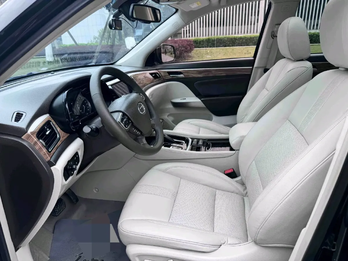 2017 GAC Trumpchi GS8 2.0T 201HP L4 6AT,autocango,china used car exporter,china ev exporter,chinese used car exporter,chinese used ev exporter