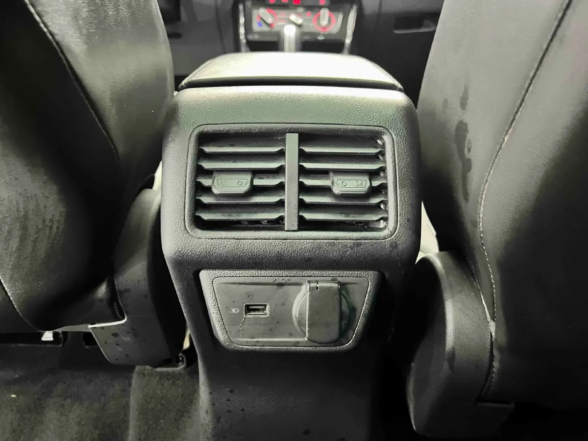 2021 Jetta VS7 1.4T 150HP L4 6AT,autocango,china used car exporter,china ev exporter,chinese used car exporter,chinese used ev exporter