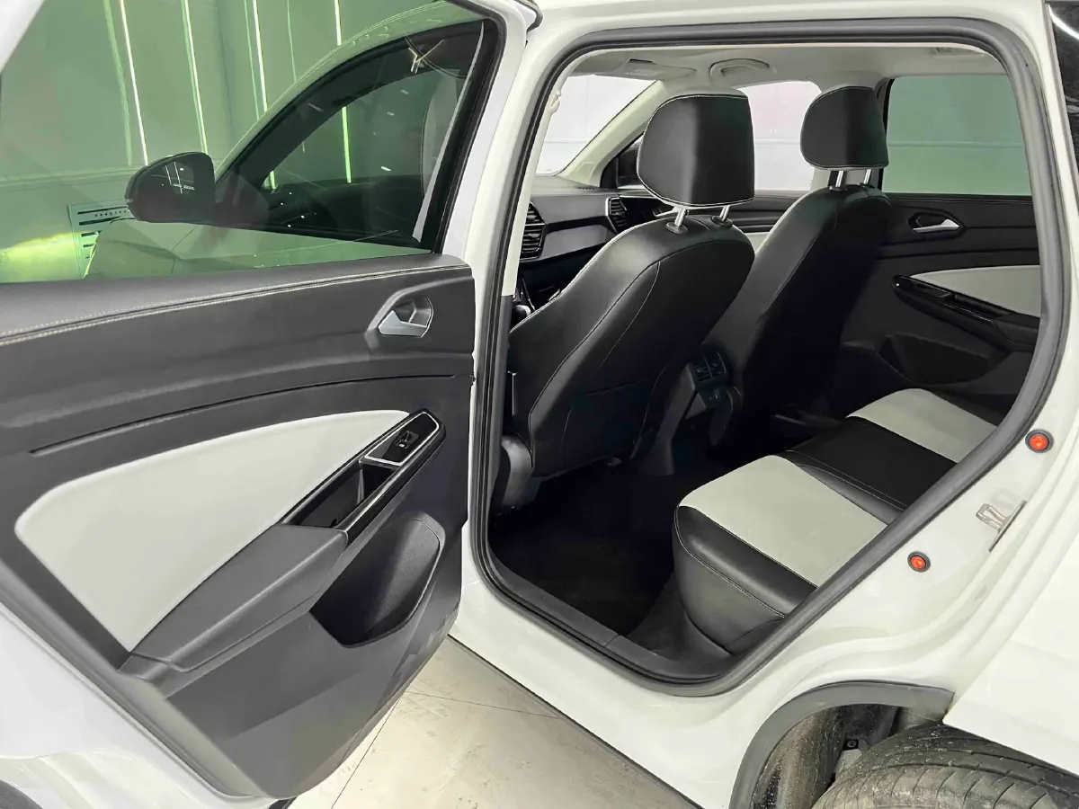 2021 Jetta VS7 1.4T 150HP L4 6AT,autocango,china used car exporter,china ev exporter,chinese used car exporter,chinese used ev exporter