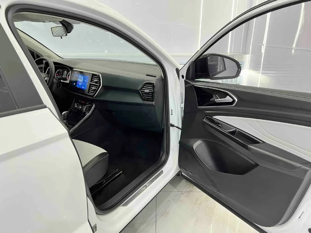 2021 Jetta VS7 1.4T 150HP L4 6AT,autocango,china used car exporter,china ev exporter,chinese used car exporter,chinese used ev exporter