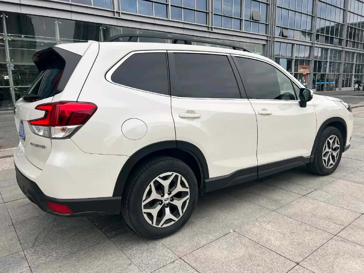 2022 Subaru Forester 2.0L 154HP H4 CVT,autocango,china used car exporter,china ev exporter,chinese used car exporter,chinese used ev exporter