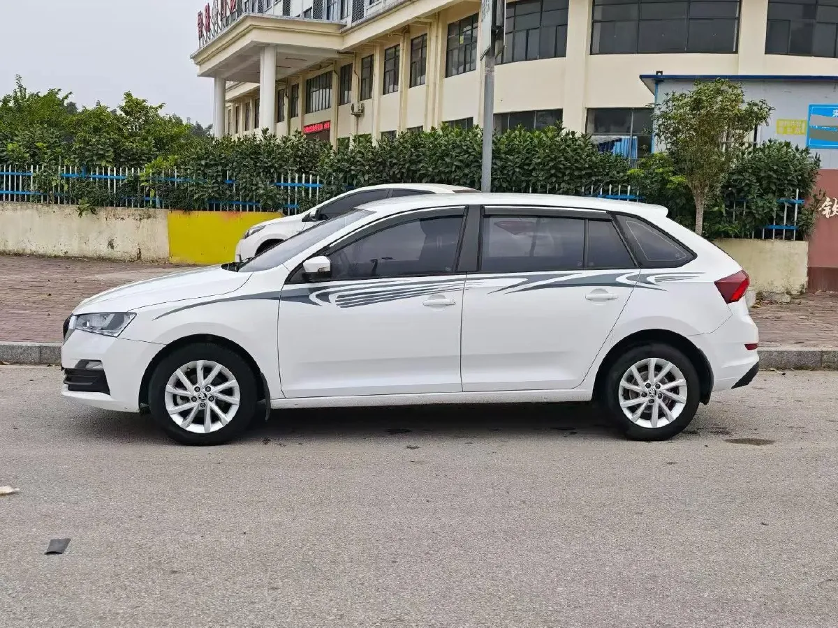2020 DongFeng Aeolus YiXuan 1.5T 150HP L4 6DCT,autocango,china used car exporter,china ev exporter,chinese used car exporter,chinese used ev exporter