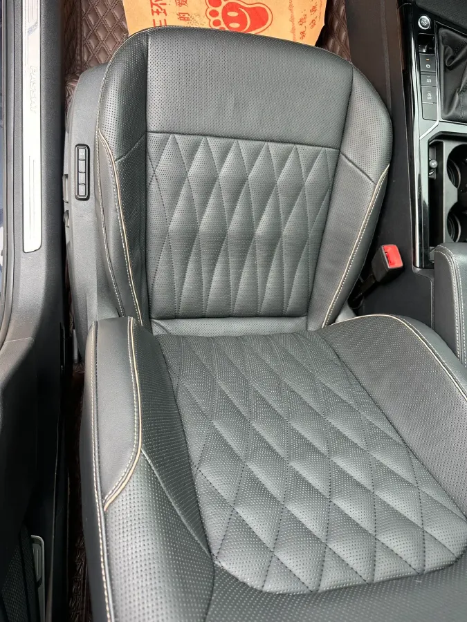 2019 Volvo V40 1.5T 152HP L4 6AT,autocango,china used car exporter,china ev exporter,chinese used car exporter,chinese used ev exporter