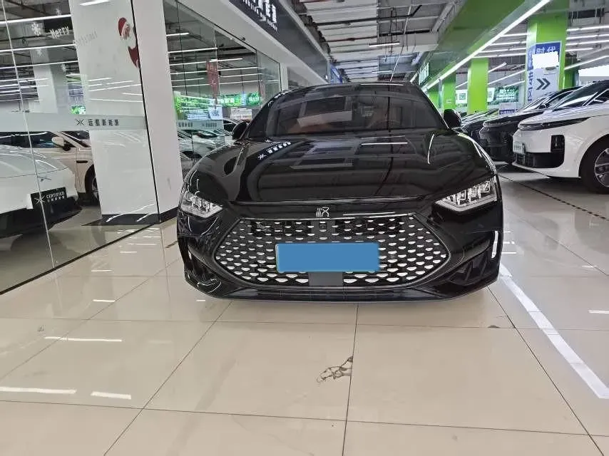 2022 Volkswagen Tiguan L 2.0T 186HP L4 7DCT,autocango,china used car exporter,china ev exporter,chinese used car exporter,chinese used ev exporter