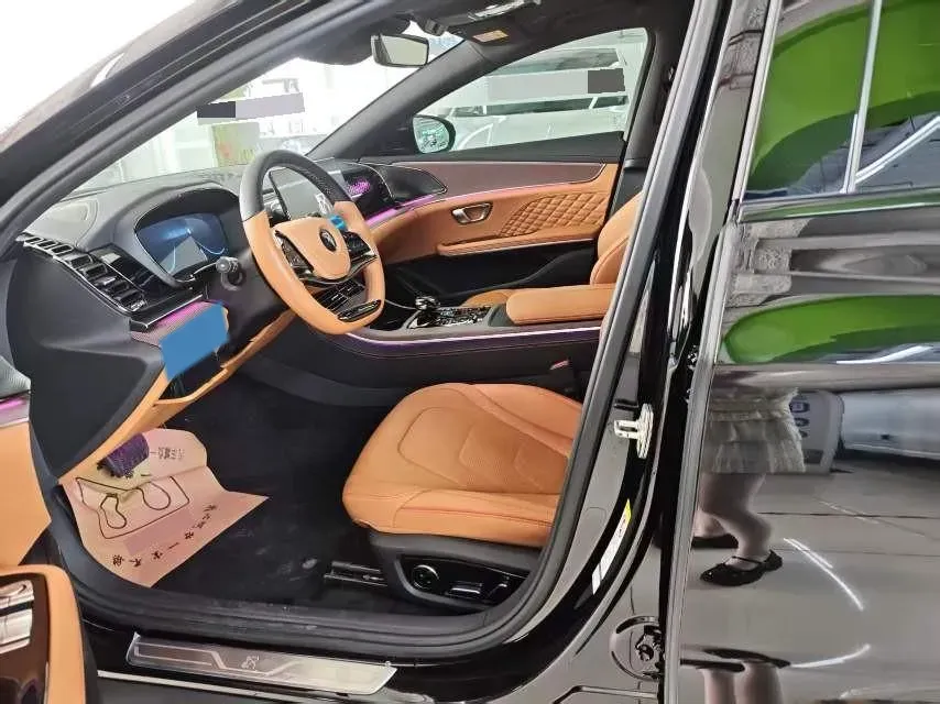 2022 Volkswagen Tiguan L 2.0T 186HP L4 7DCT,autocango,china used car exporter,china ev exporter,chinese used car exporter,chinese used ev exporter