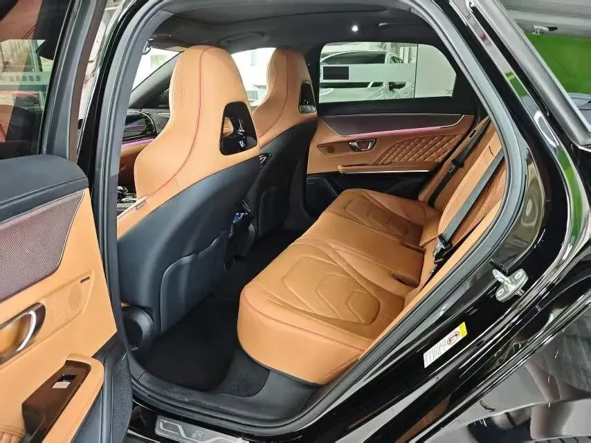 2022 Volkswagen Tiguan L 2.0T 186HP L4 7DCT,autocango,china used car exporter,china ev exporter,chinese used car exporter,chinese used ev exporter