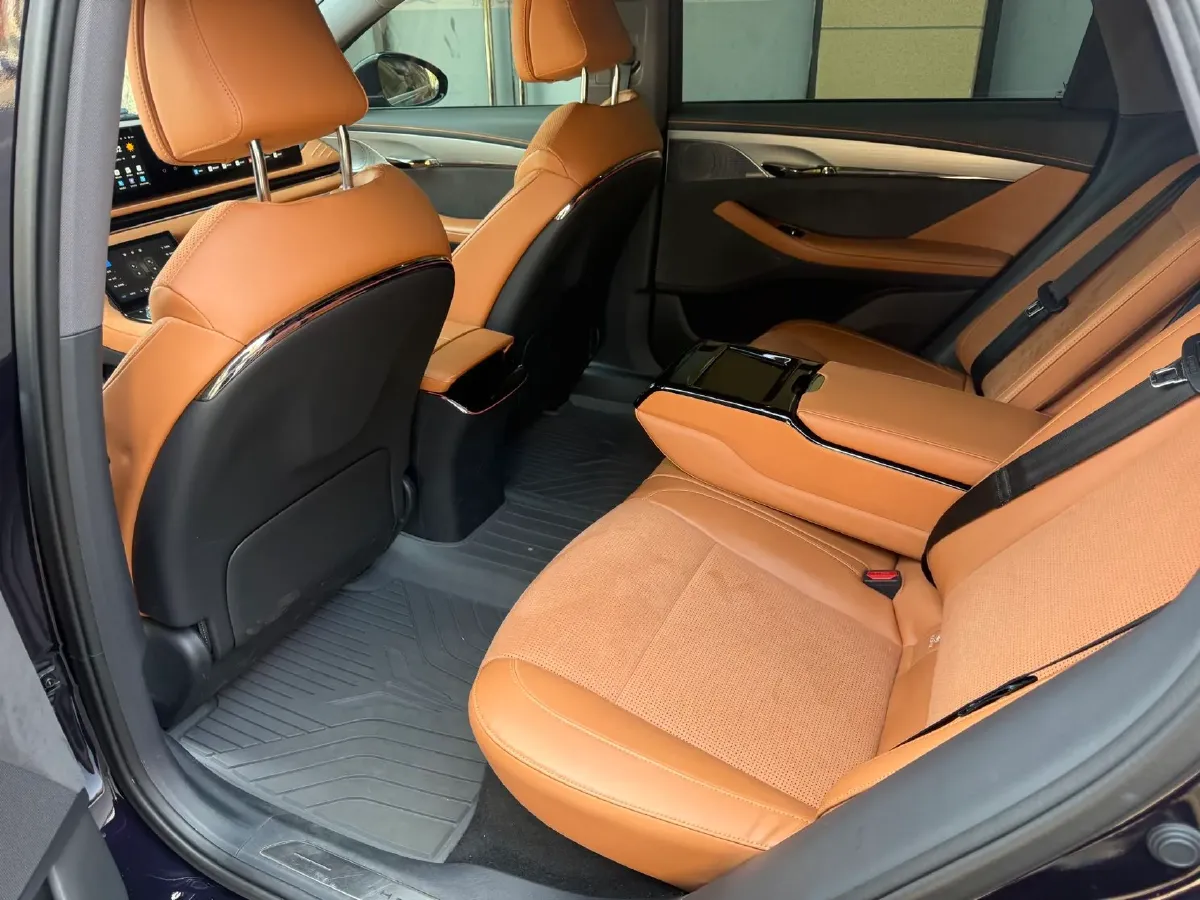 2024 Voyah ZhuiGuang 1.5T 136HP L4 PHEV 43KWH,autocango,china used car exporter,china ev exporter,chinese used car exporter,chinese used ev exporter