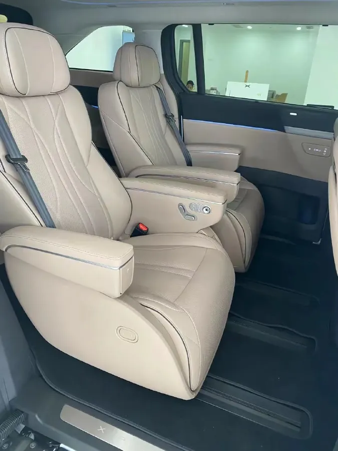 2024 Xpeng X9 BEV 101.5KWH,autocango,china used car exporter,china ev exporter,chinese used car exporter,chinese used ev exporter