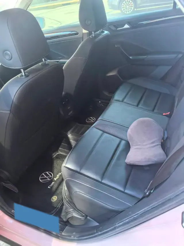 2021 Volkswagen T-Roc 1.4T 150HP L4 7DCT,autocango,china used car exporter,china ev exporter,chinese used car exporter,chinese used ev exporter