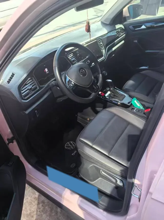 2021 Volkswagen T-Roc 1.4T 150HP L4 7DCT,autocango,china used car exporter,china ev exporter,chinese used car exporter,chinese used ev exporter