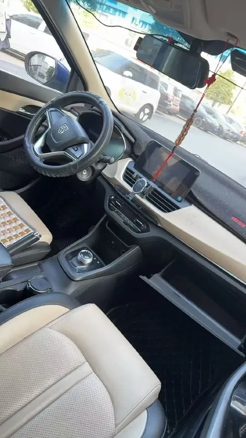 2018 BaoJun 530 1.5T 150HP L4 6MT,autocango,china used car exporter,china ev exporter,chinese used car exporter,chinese used ev exporter