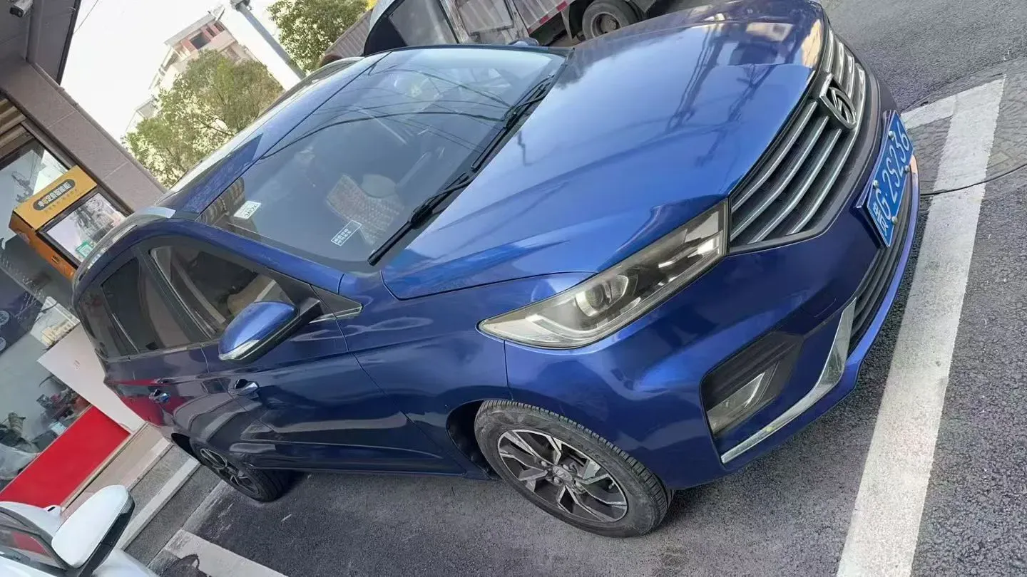 2018 BaoJun 530 1.5T 150HP L4 6MT,autocango,china used car exporter,china ev exporter,chinese used car exporter,chinese used ev exporter