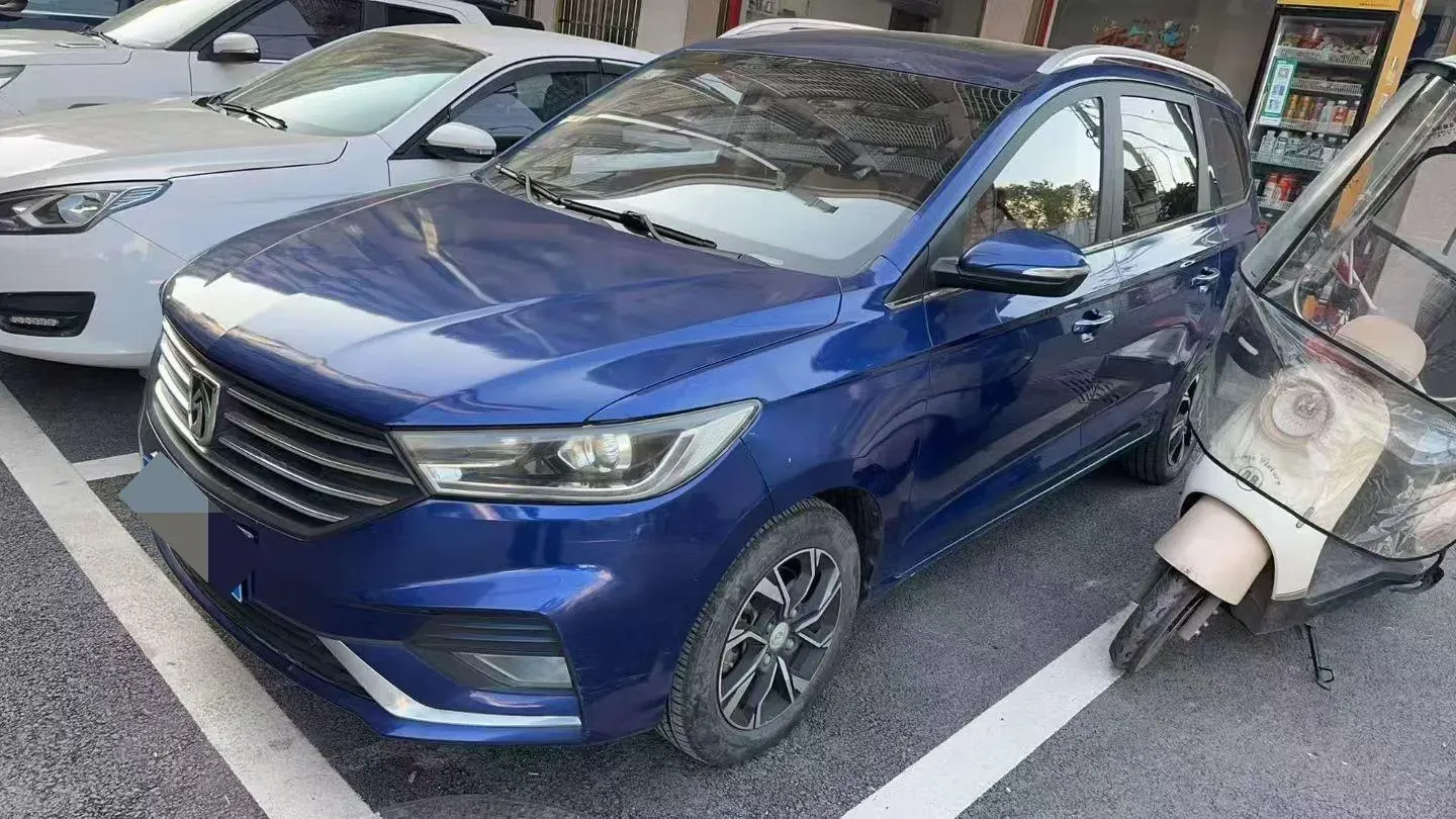 2018 BaoJun 530 1.5T 150HP L4 6MT,autocango,china used car exporter,china ev exporter,chinese used car exporter,chinese used ev exporter