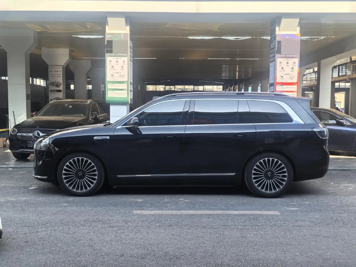 2025 AITO AITO M9 REEV 160HP REEV 52KWH,autocango,china used car exporter,china ev exporter,chinese used car exporter,chinese used ev exporter