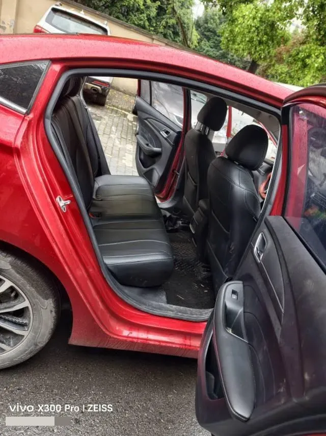 2019 Roewe i5 1.5L 120HP L4 CVT,autocango,china used car exporter,china ev exporter,chinese used car exporter,chinese used ev exporter