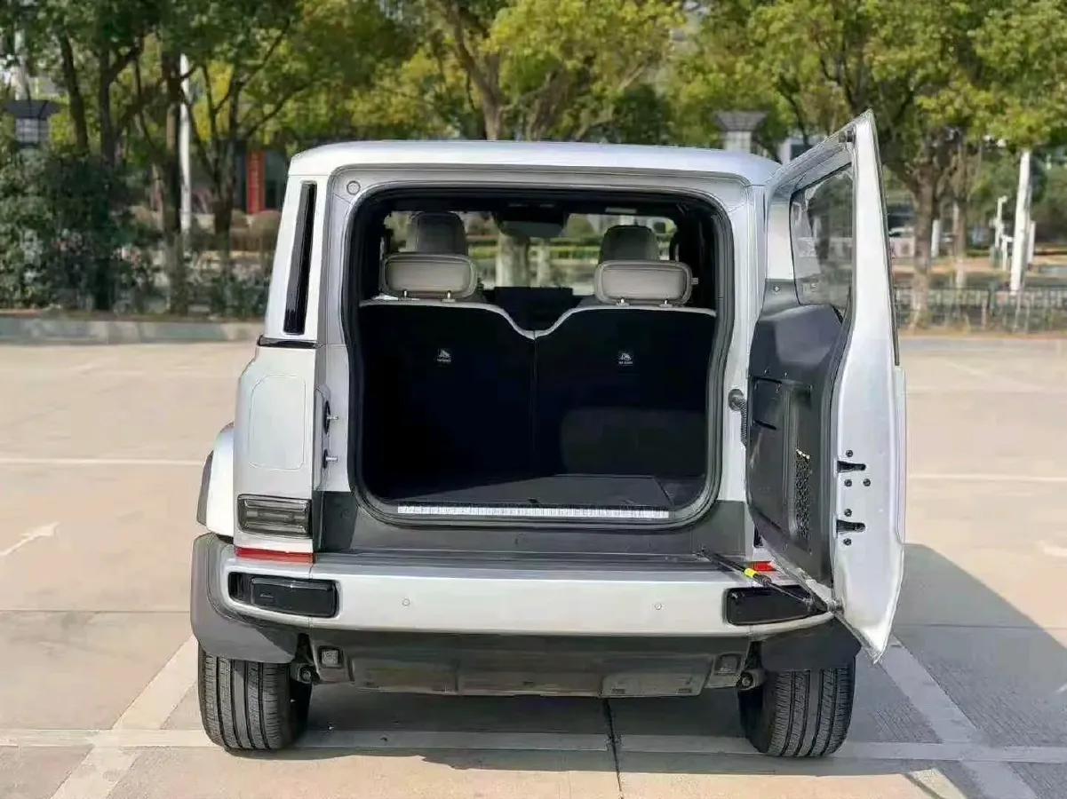 2025 Yufeng Auto Golden Warehouse BEV,autocango,china used car exporter,china ev exporter,chinese used car exporter,chinese used ev exporter