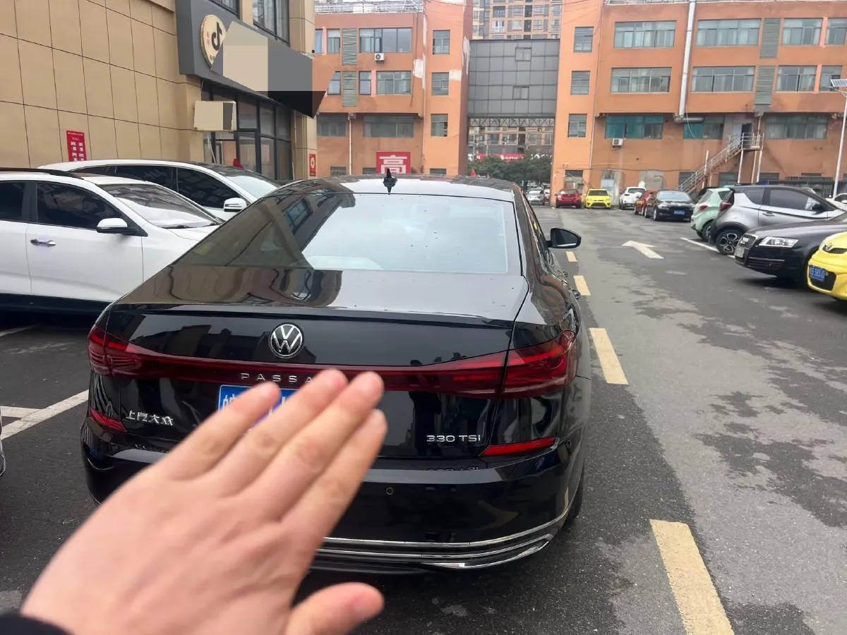 2023 Volkswagen Passat 2.0T 186HP L4 7DCT,autocango,china used car exporter,china ev exporter,chinese used car exporter,chinese used ev exporter