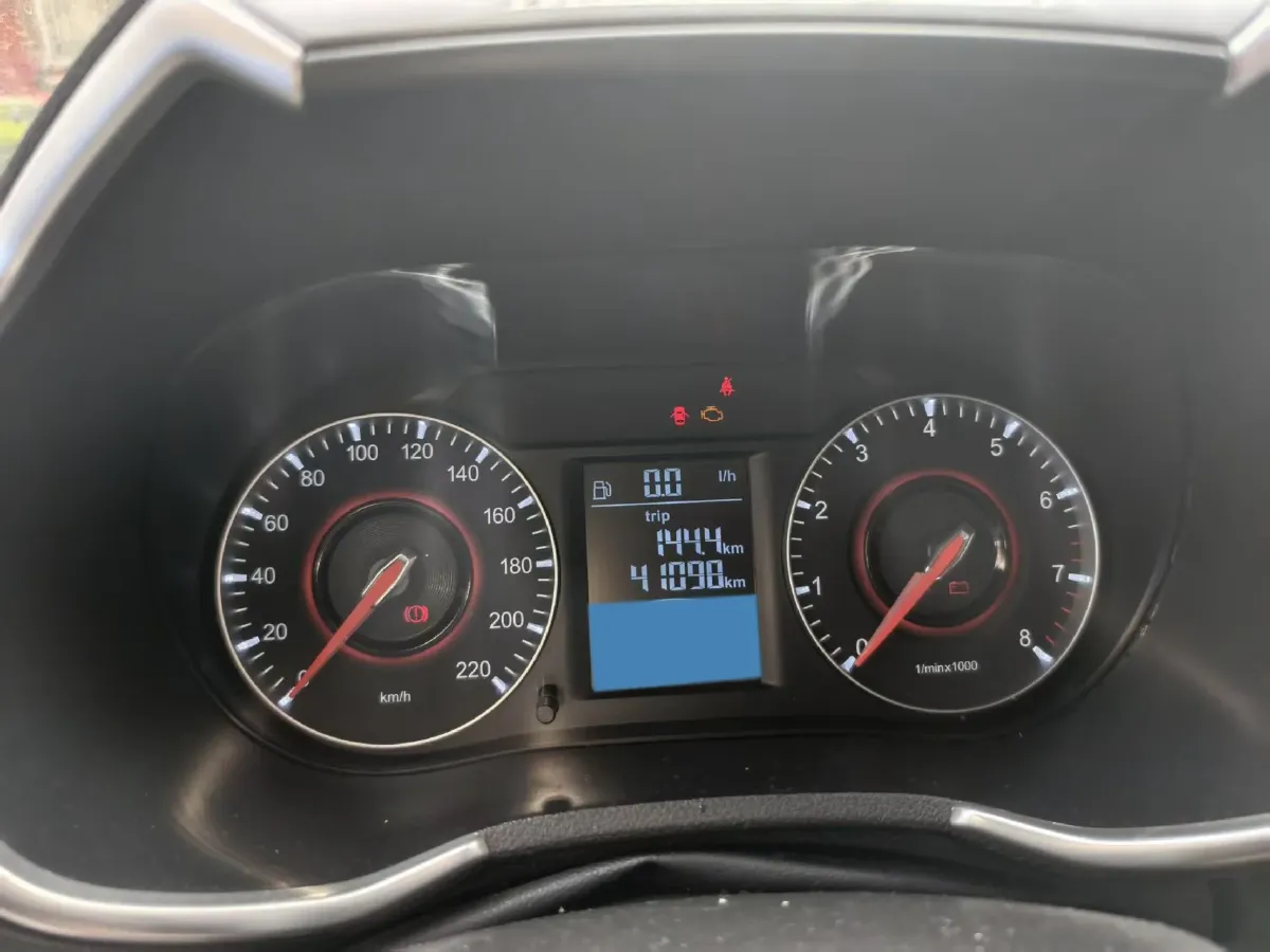 2019 Geely Vision 1.5L 109HP L4 5MT,autocango,china used car exporter,china ev exporter,chinese used car exporter,chinese used ev exporter