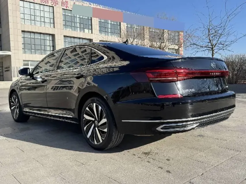 2024 Volkswagen Passat 2.0T 220HP L4 7DCT,autocango,china used car exporter,china ev exporter,chinese used car exporter,chinese used ev exporter