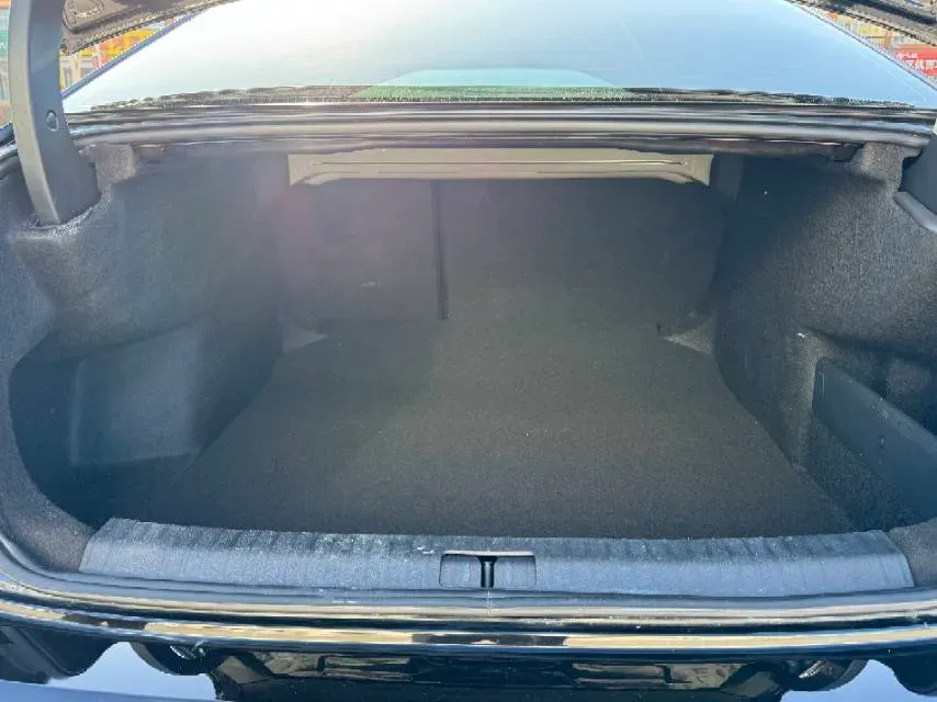 2024 Volkswagen Passat 2.0T 220HP L4 7DCT,autocango,china used car exporter,china ev exporter,chinese used car exporter,chinese used ev exporter