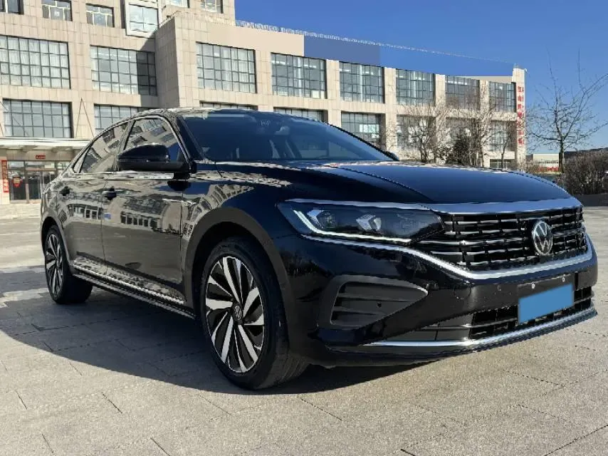 2024 Volkswagen Passat 2.0T 220HP L4 7DCT,autocango,china used car exporter,china ev exporter,chinese used car exporter,chinese used ev exporter