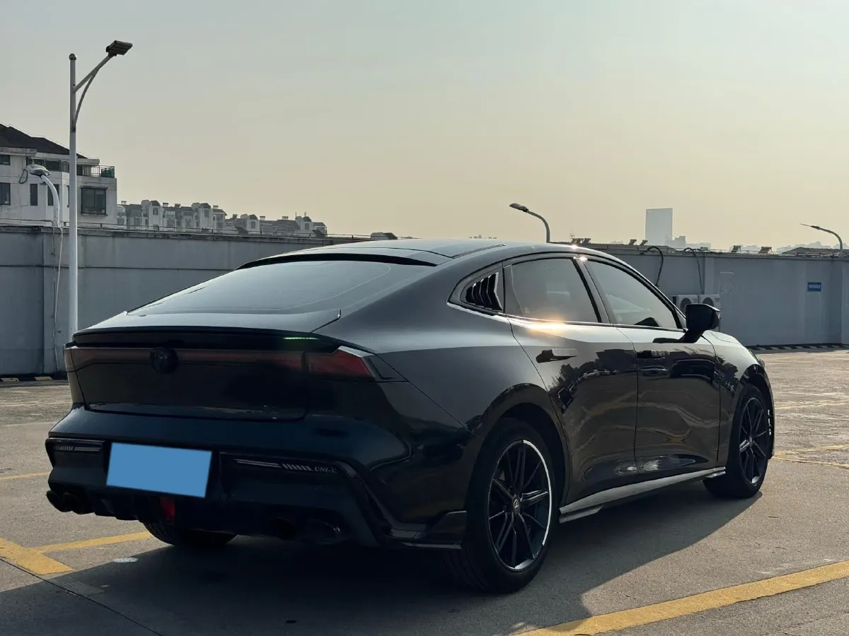 2023 ChangAn UNI-V 1.5T 188HP L4 7DCT,autocango,china used car exporter,china ev exporter,chinese used car exporter,chinese used ev exporter