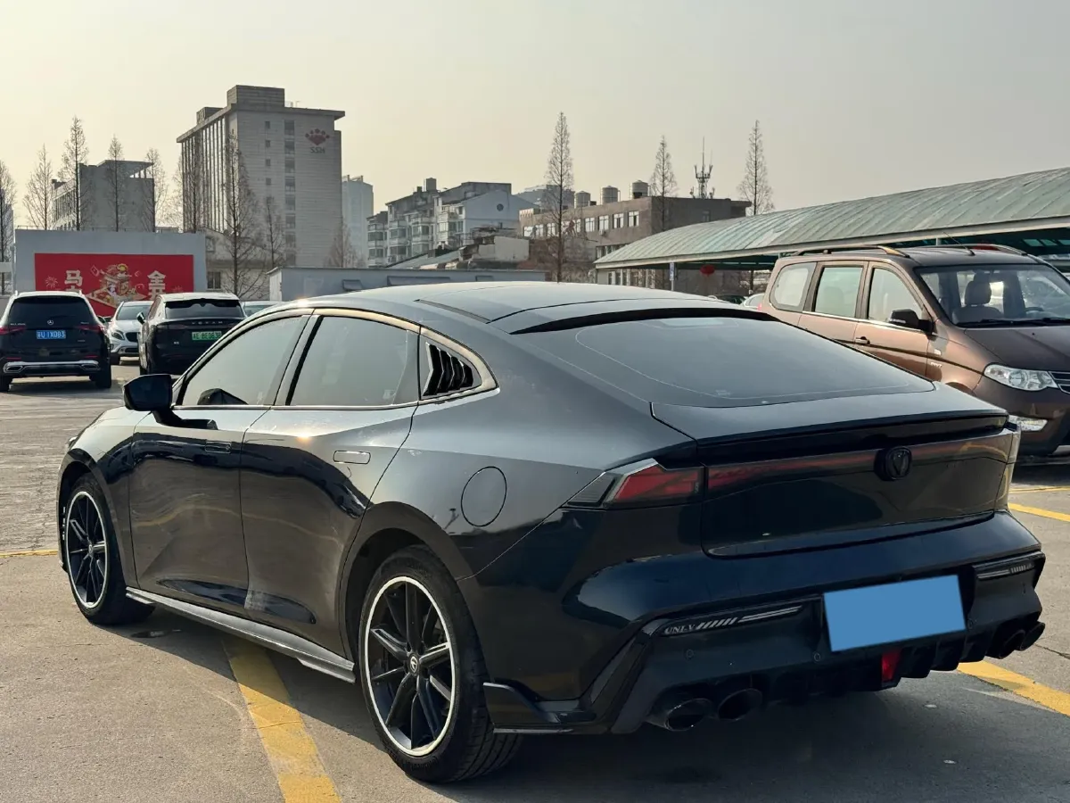 2023 ChangAn UNI-V 1.5T 188HP L4 7DCT,autocango,china used car exporter,china ev exporter,chinese used car exporter,chinese used ev exporter