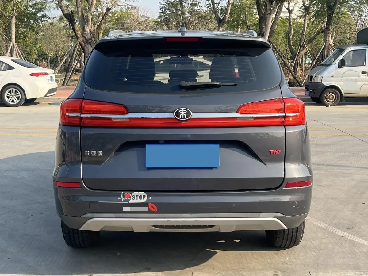 2019 BYD Song 1.5T 154HP L4 6MT,autocango,china used car exporter,china ev exporter,chinese used car exporter,chinese used ev exporter
