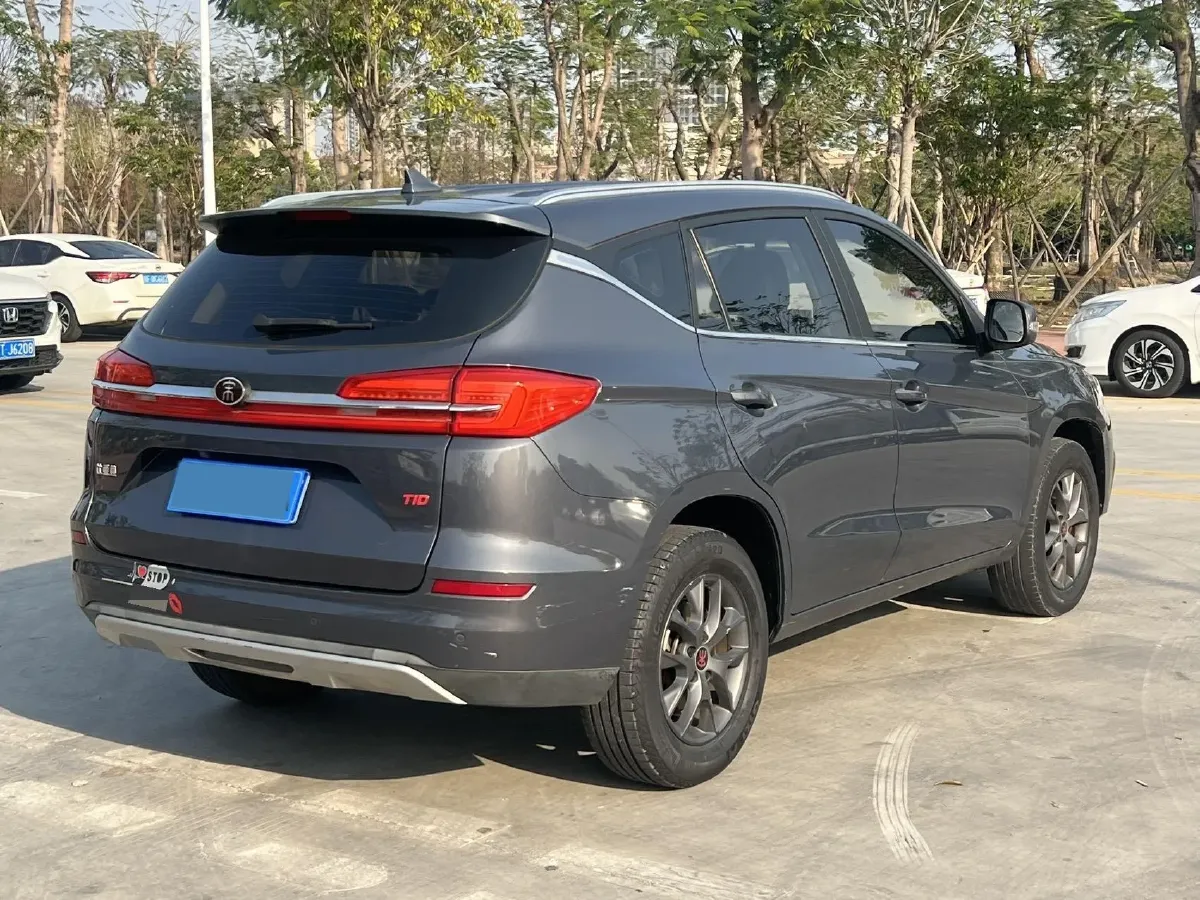 2019 BYD Song 1.5T 154HP L4 6MT,autocango,china used car exporter,china ev exporter,chinese used car exporter,chinese used ev exporter