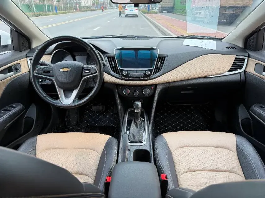 2022 Chevrolet Monza 1.5L 113HP L4 6AT,autocango,china used car exporter,china ev exporter,chinese used car exporter,chinese used ev exporter