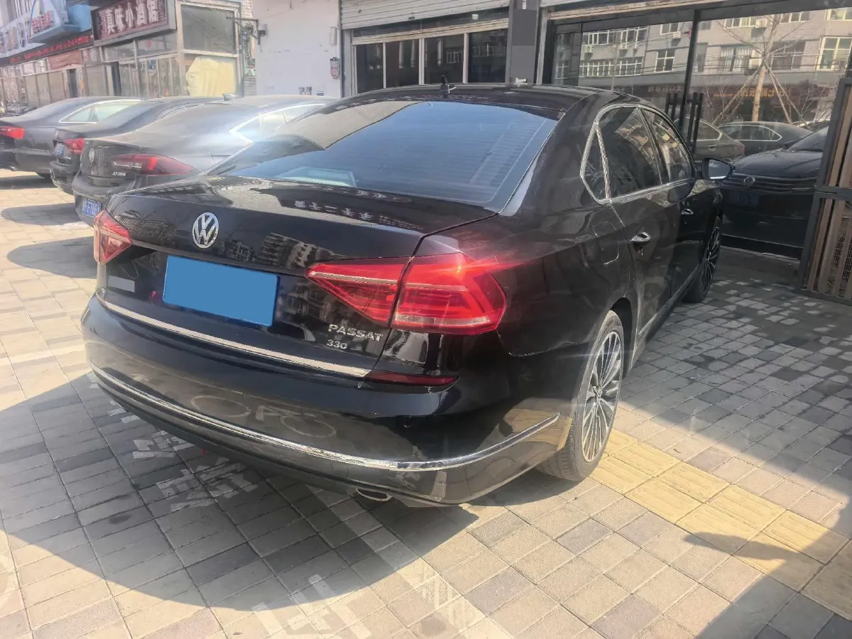 2017 Volkswagen Passat 1.8T 180HP L4 7DCT,autocango,china used car exporter,china ev exporter,chinese used car exporter,chinese used ev exporter