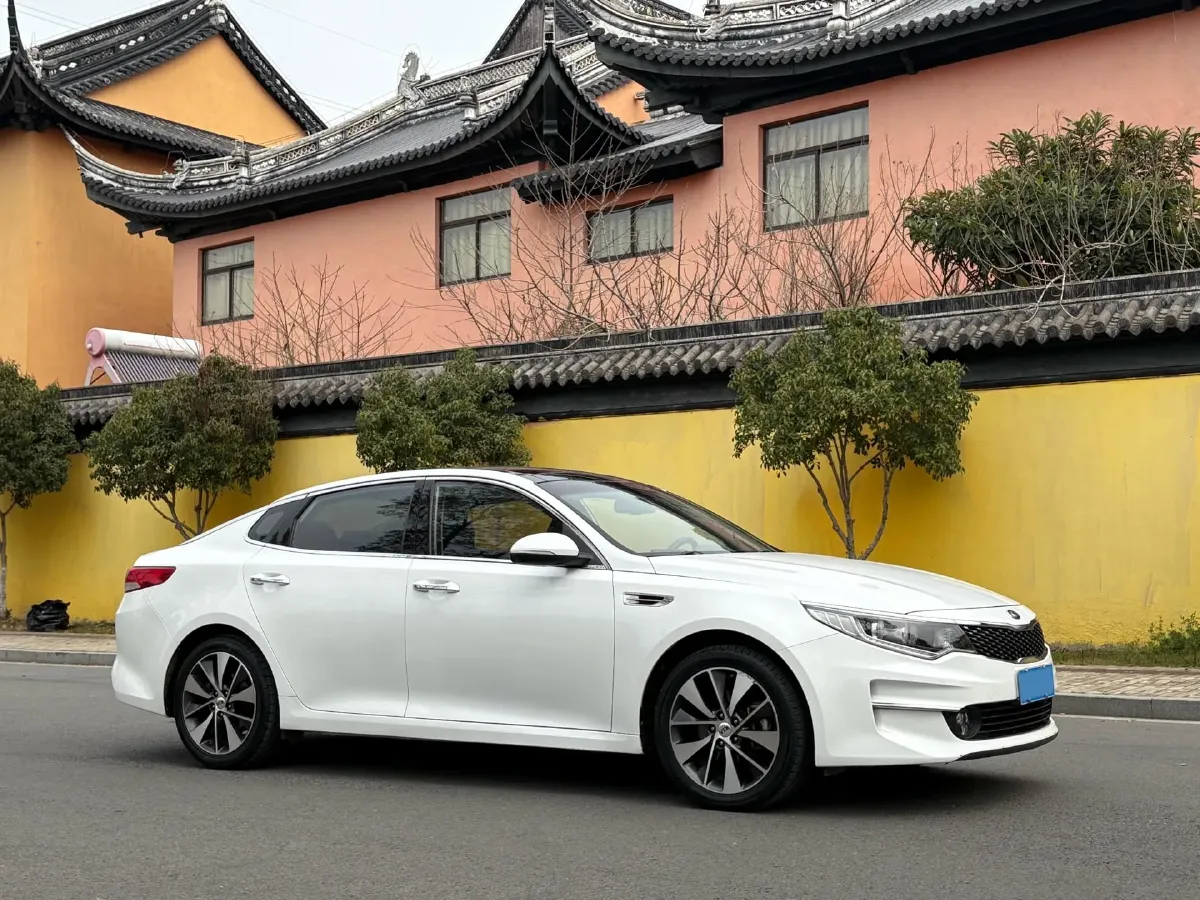 2017 Kia K5 2.0L 161HP L4 6AT,autocango,china used car exporter,china ev exporter,chinese used car exporter,chinese used ev exporter