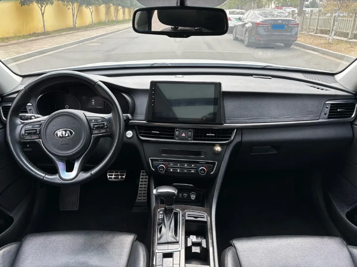 2017 Kia K5 2.0L 161HP L4 6AT,autocango,china used car exporter,china ev exporter,chinese used car exporter,chinese used ev exporter