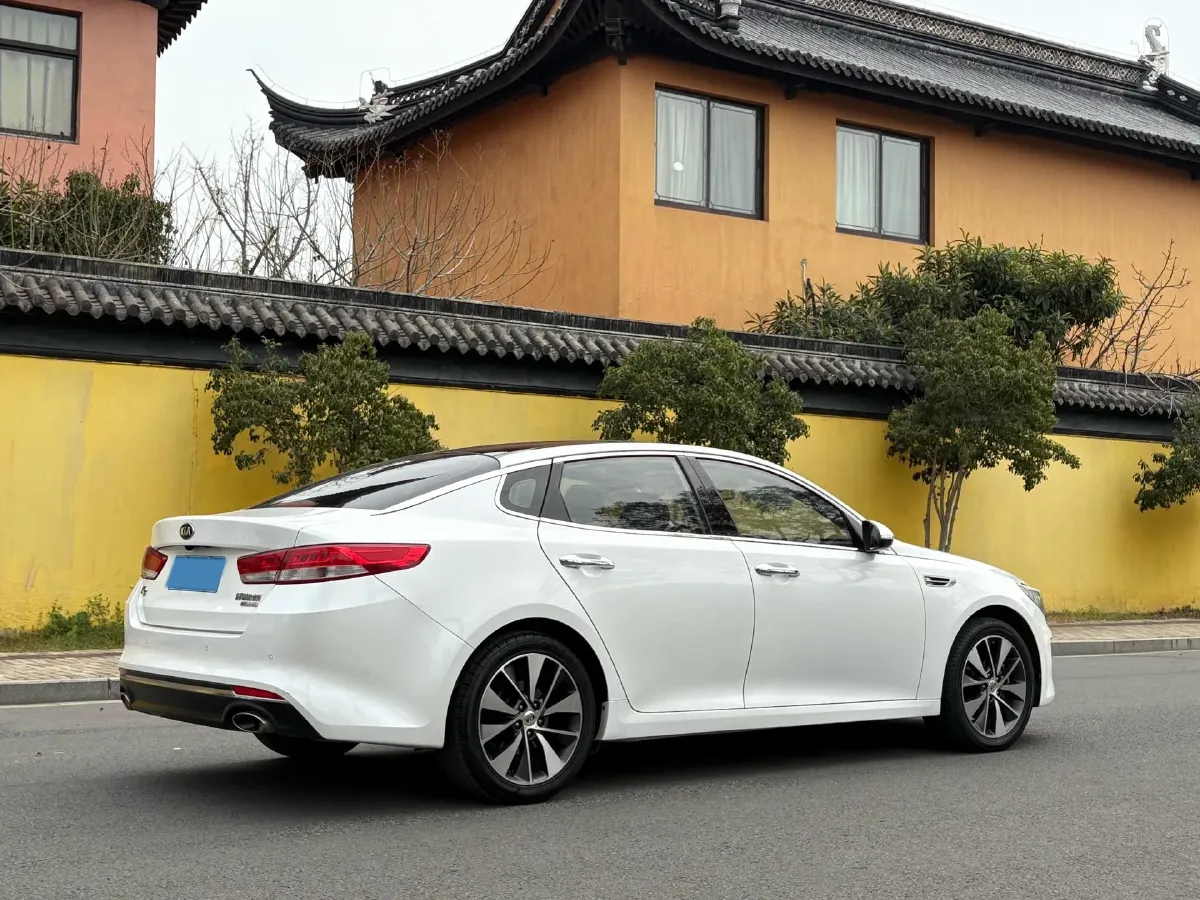 2017 Kia K5 2.0L 161HP L4 6AT,autocango,china used car exporter,china ev exporter,chinese used car exporter,chinese used ev exporter
