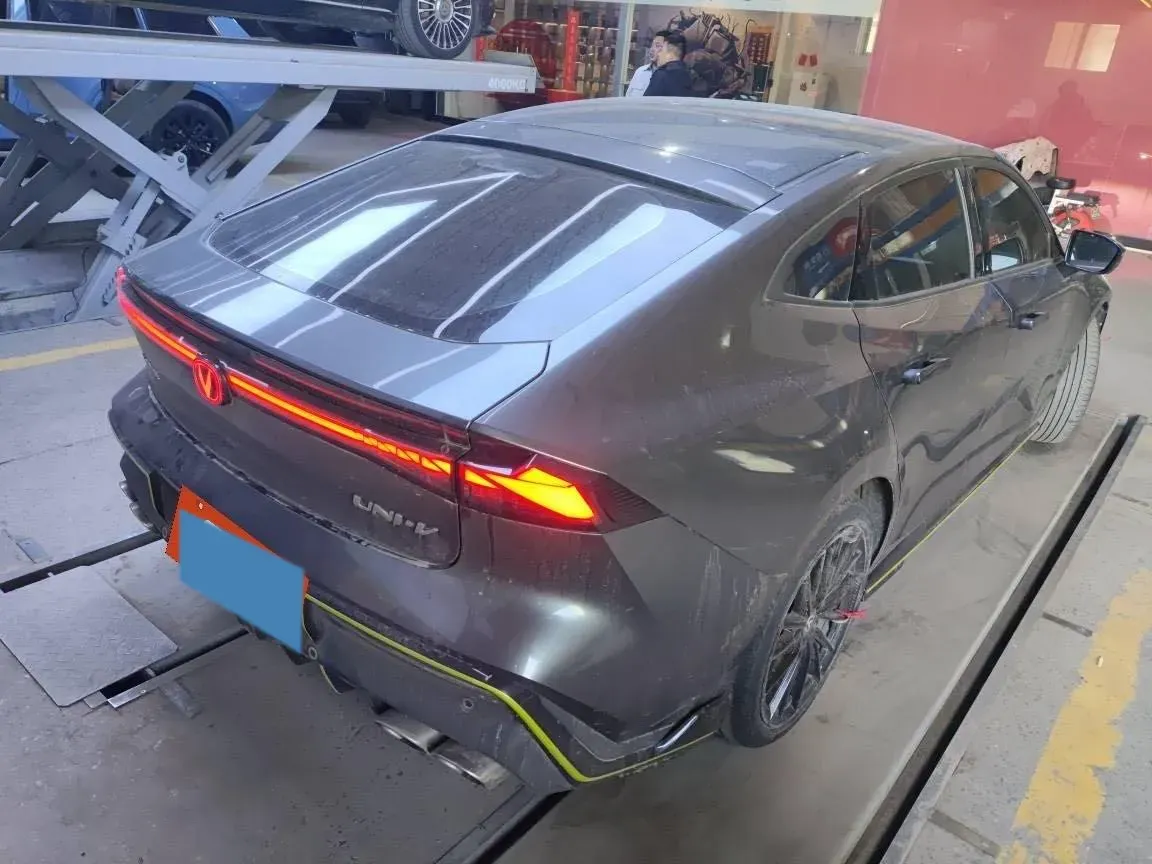 2022 ChangAn UNI-V 1.5T 188HP L4 7DCT,autocango,china used car exporter,china ev exporter,chinese used car exporter,chinese used ev exporter