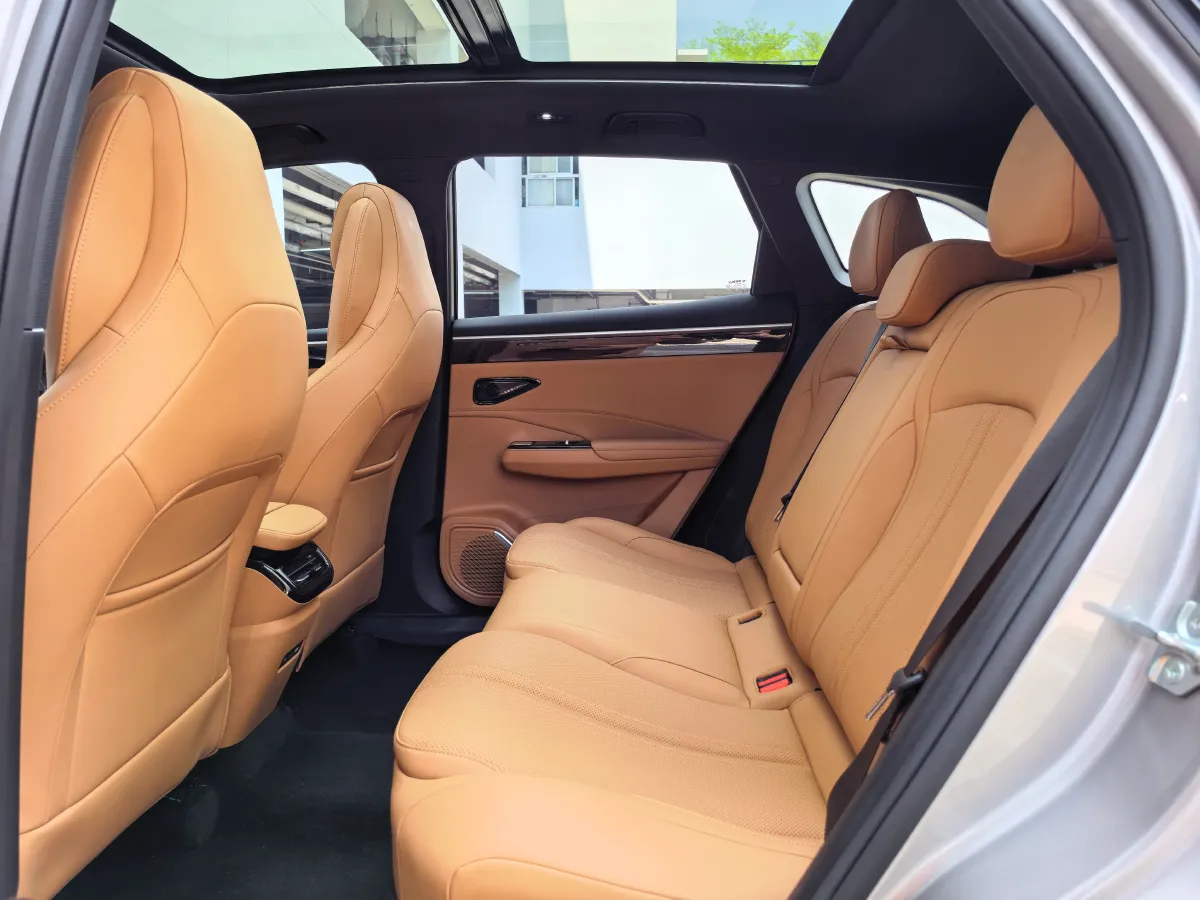 2025 Geely Galaxy L7 1.5L 112HP L4 1DHT PHEV 18.4KWH,autocango,china used car exporter,china ev exporter,chinese used car exporter,chinese used ev exporter