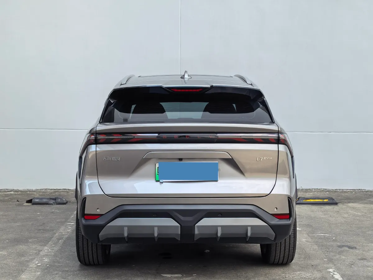 2025 Geely Galaxy L7 1.5L 112HP L4 1DHT PHEV 18.4KWH,autocango,china used car exporter,china ev exporter,chinese used car exporter,chinese used ev exporter