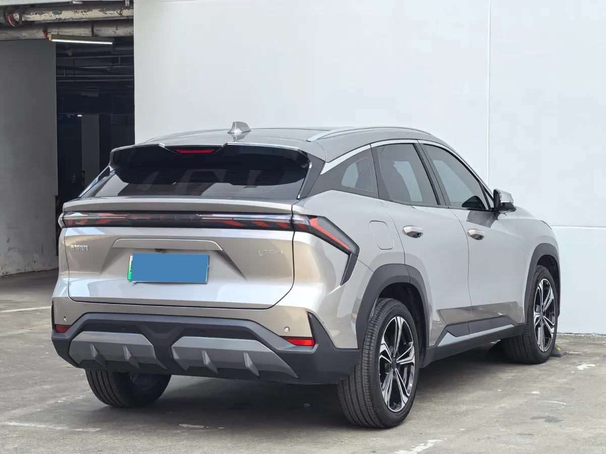 2025 Geely Galaxy L7 1.5L 112HP L4 1DHT PHEV 18.4KWH,autocango,china used car exporter,china ev exporter,chinese used car exporter,chinese used ev exporter