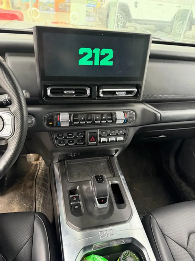 2024 212 212 T01 2.0T 252HP L4 8AT,autocango,china used car exporter,china ev exporter,chinese used car exporter,chinese used ev exporter