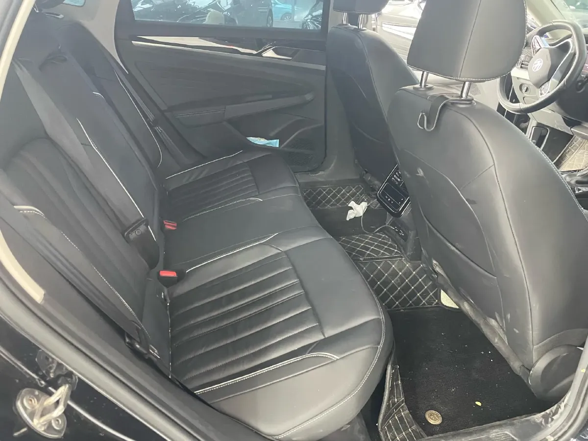 2023 Volkswagen Passat 2.0T 186HP L4 7DCT,autocango,china used car exporter,china ev exporter,chinese used car exporter,chinese used ev exporter