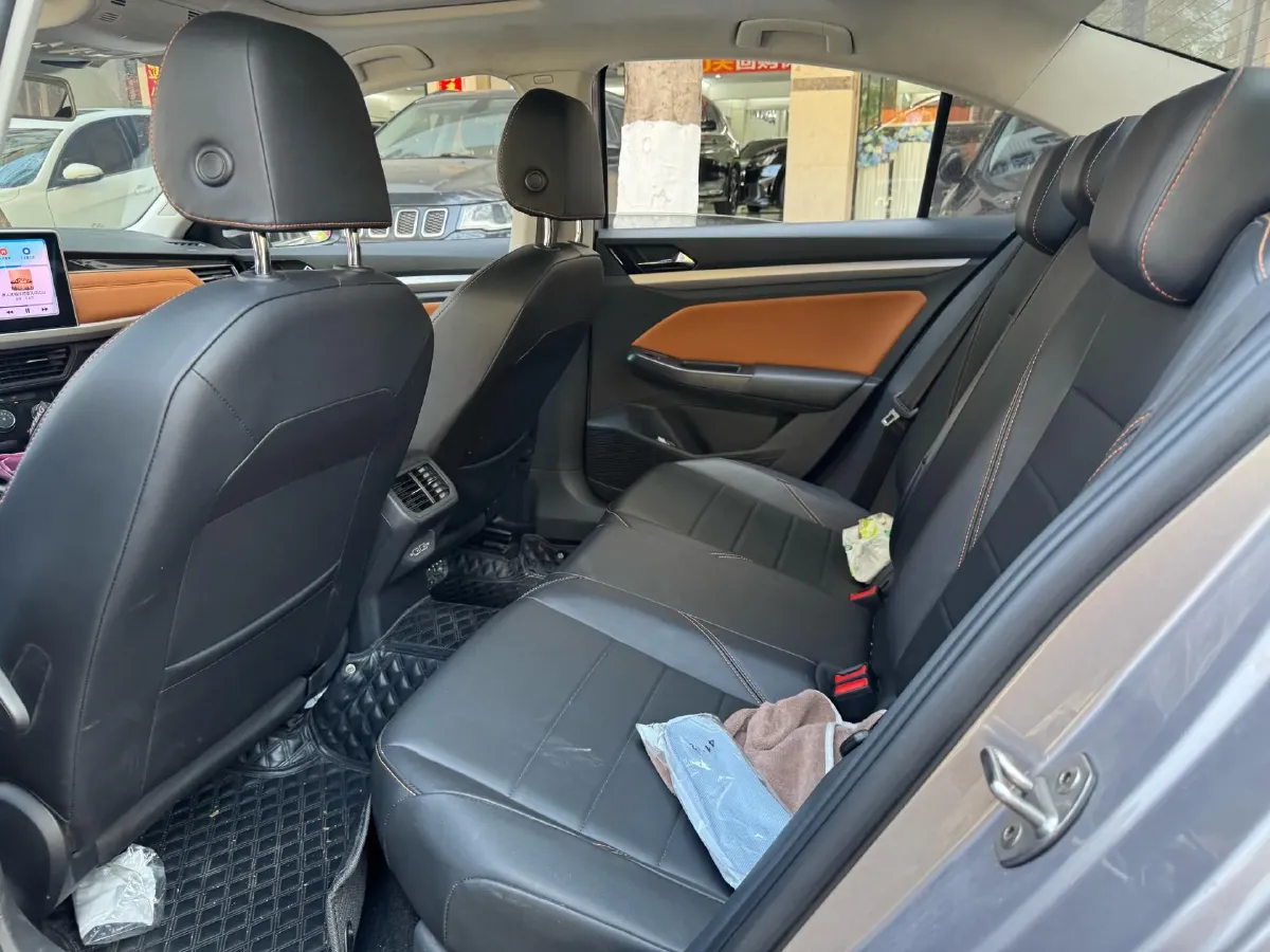 2023 Volkswagen Bora 1.2T 116HP L4 7DCT,autocango,china used car exporter,china ev exporter,chinese used car exporter,chinese used ev exporter