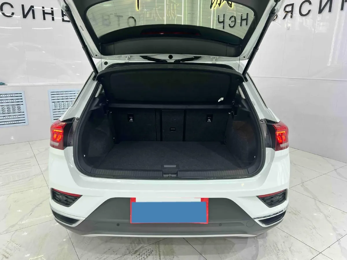 2022 Volkswagen T-Roc 1.4T 150HP L4 7DCT,autocango,china used car exporter,china ev exporter,chinese used car exporter,chinese used ev exporter