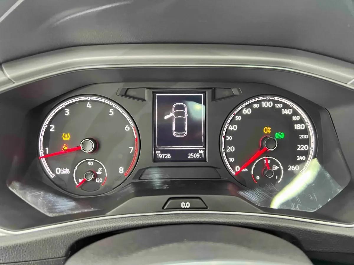 2022 Volkswagen T-Roc 1.4T 150HP L4 7DCT,autocango,china used car exporter,china ev exporter,chinese used car exporter,chinese used ev exporter